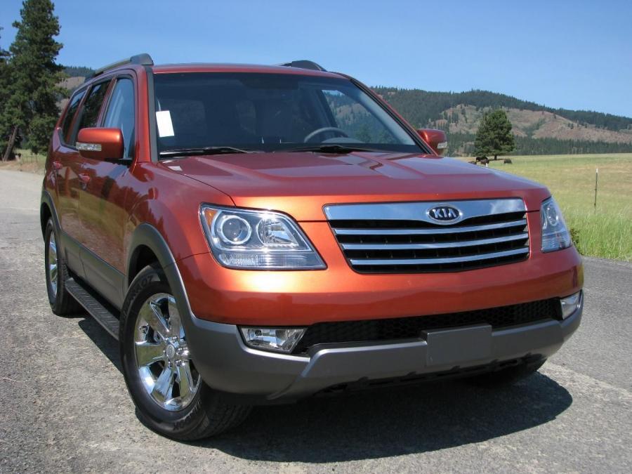  Kia Borrego 2009 года  (фото 50 из 345)